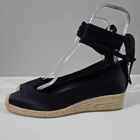 Tory Burch Shoes - NWT Tory Burch Black Espadrilles